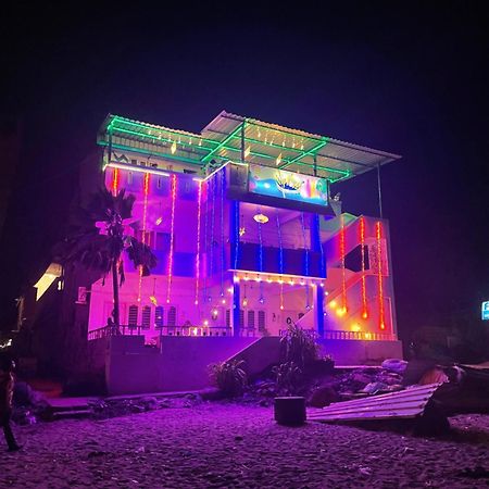 Flipflops Beach Shack مهاباليبورام المظهر الخارجي الصورة